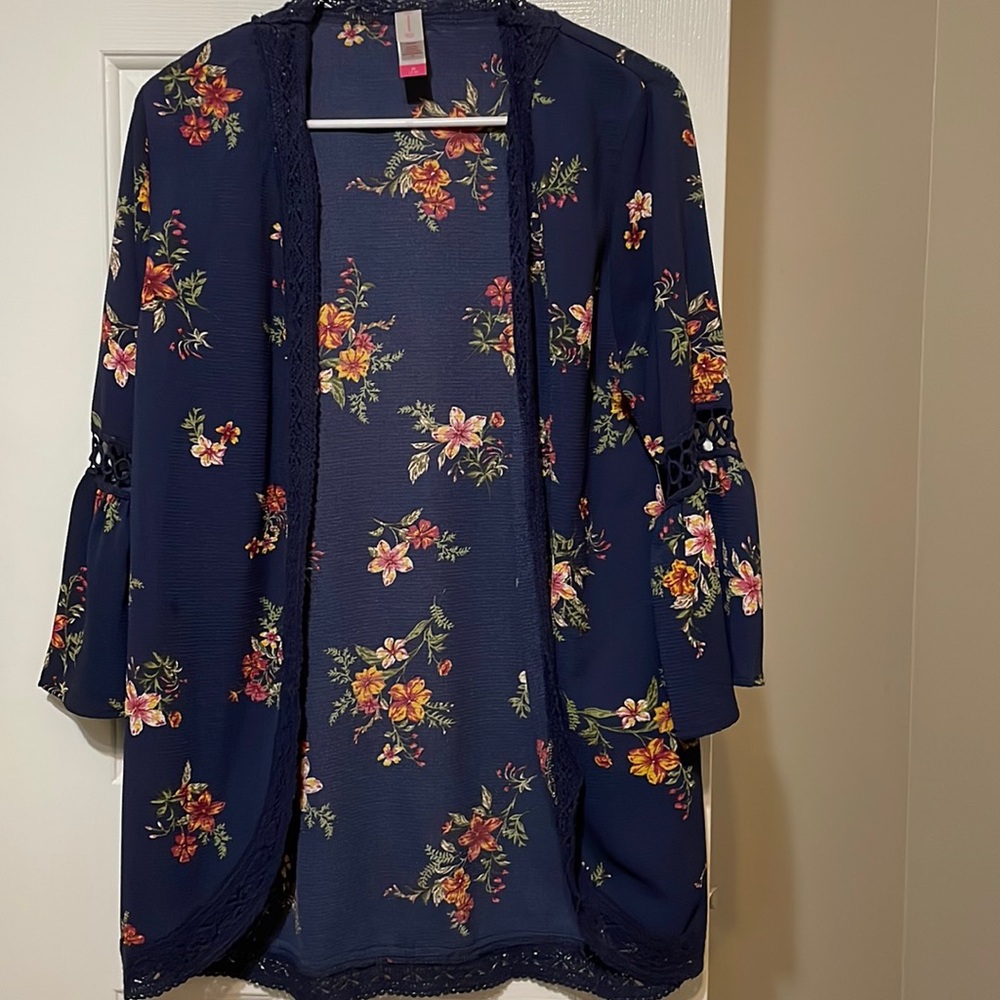 No boundaries cardigan/ Size M/ New!